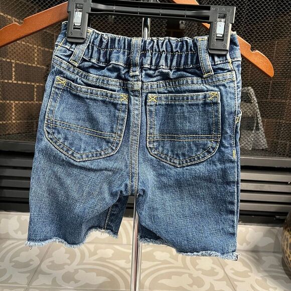 Gap Denim Shorts - Picture 3 of 4